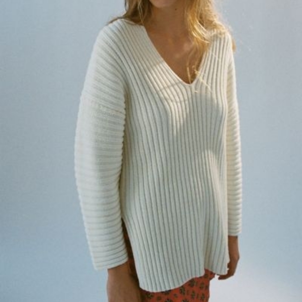 Urban Outfitters Cotton V-Neck Sweater